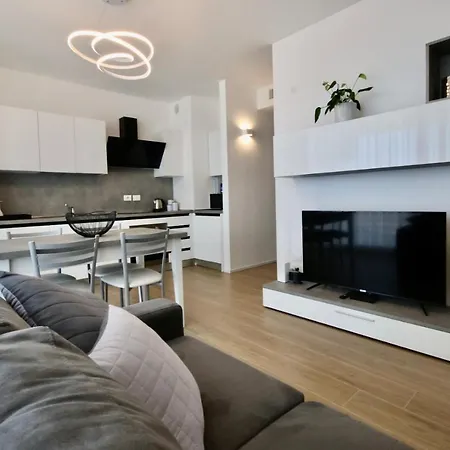 Apartament Blu Homes Efstyle *