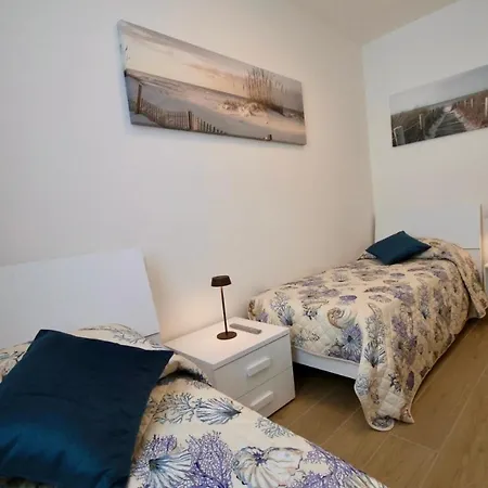 Blu Homes Efstyle Apartment *